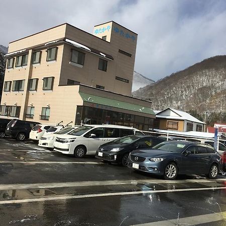 Onsen Minshuku Yutakaya Hotell Yuzawa  Exteriör bild