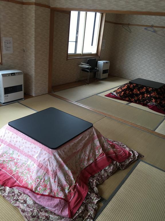 Onsen Minshuku Yutakaya Hotell Yuzawa  Exteriör bild