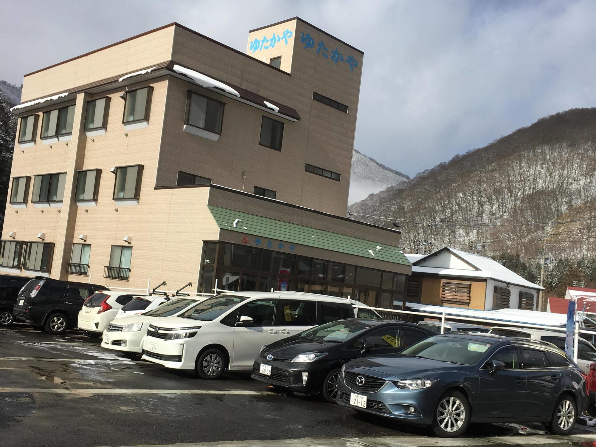 Onsen Minshuku Yutakaya Hotell Yuzawa  Exteriör bild